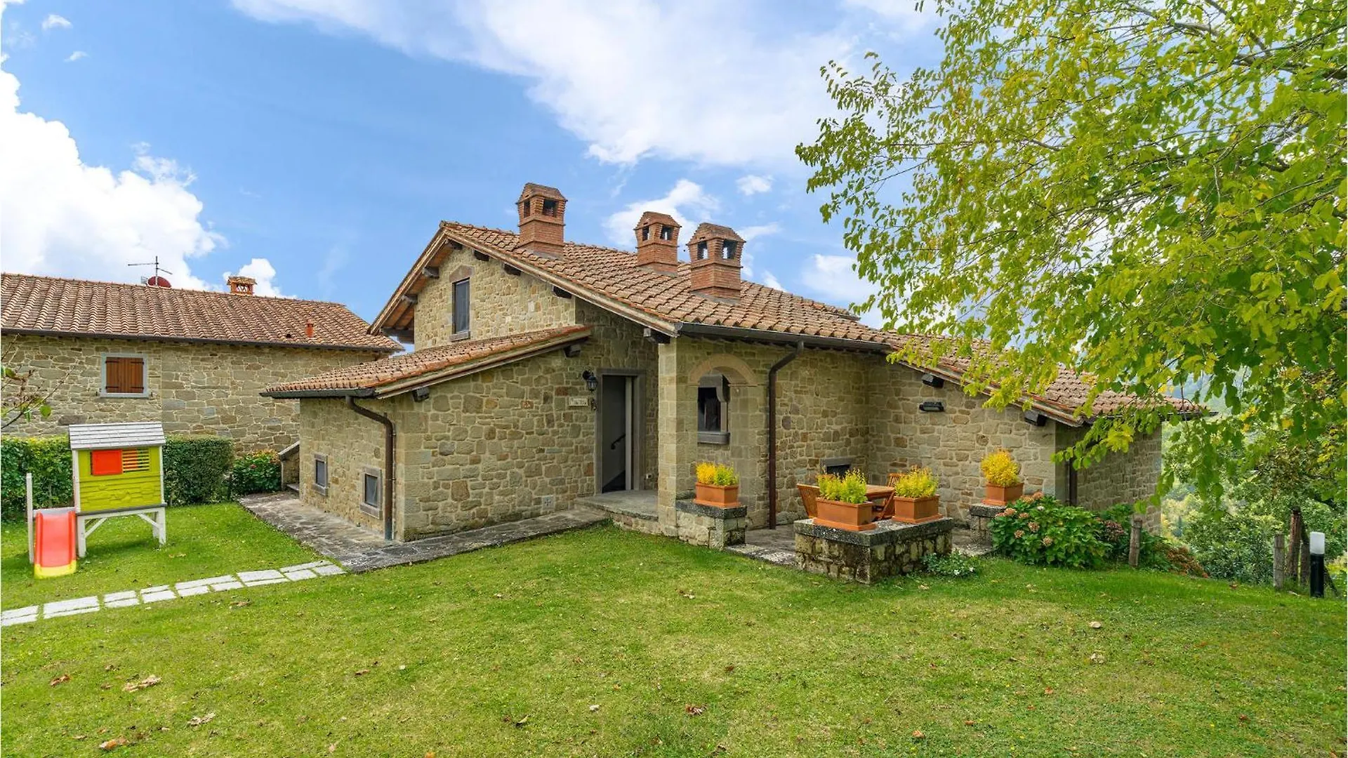 Villa Tita Poppi 0*,
